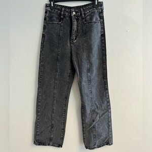Washed Black Straight Leg Baggy Jeans. Size 2/4